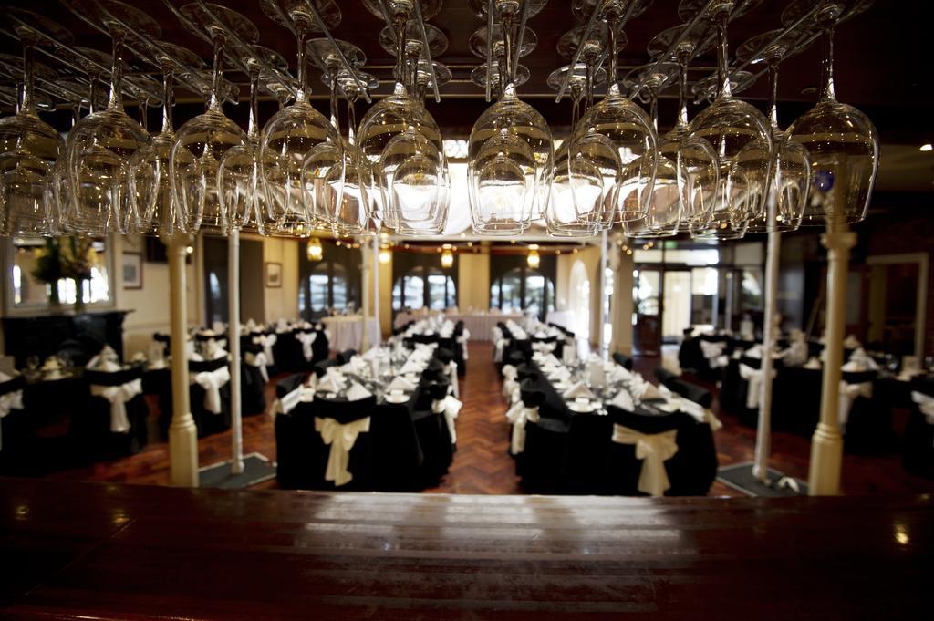 אדלייד Largs Pier Hotel מראה חיצוני תמונה