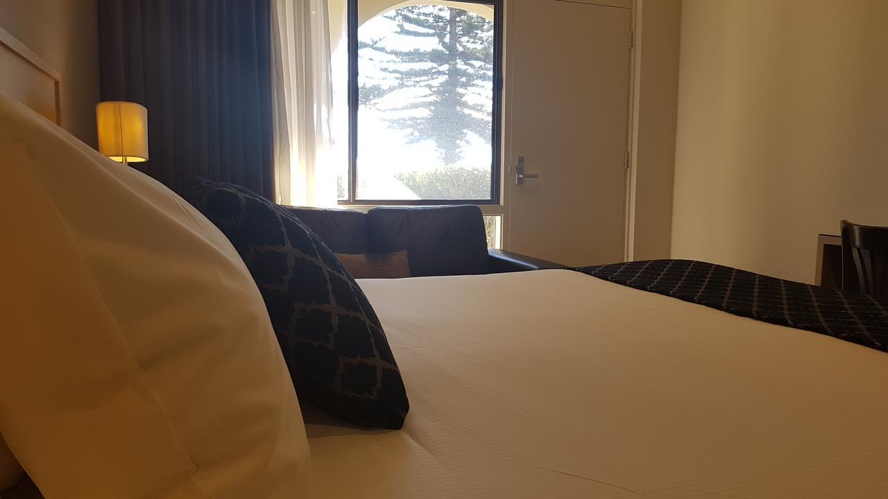אדלייד Largs Pier Hotel מראה חיצוני תמונה