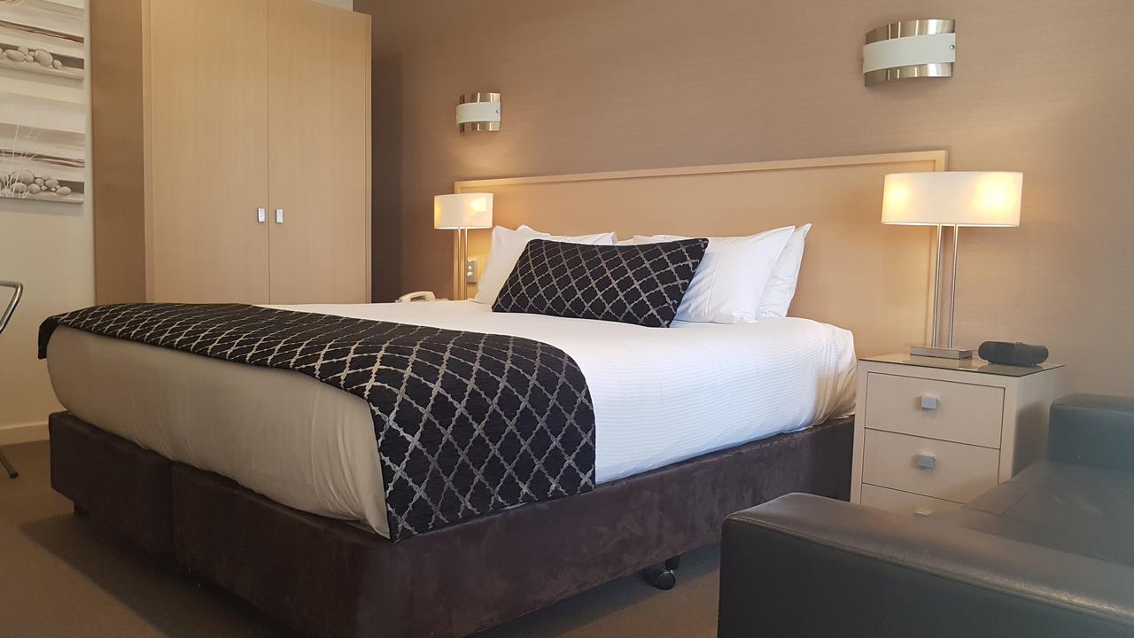 אדלייד Largs Pier Hotel מראה חיצוני תמונה
