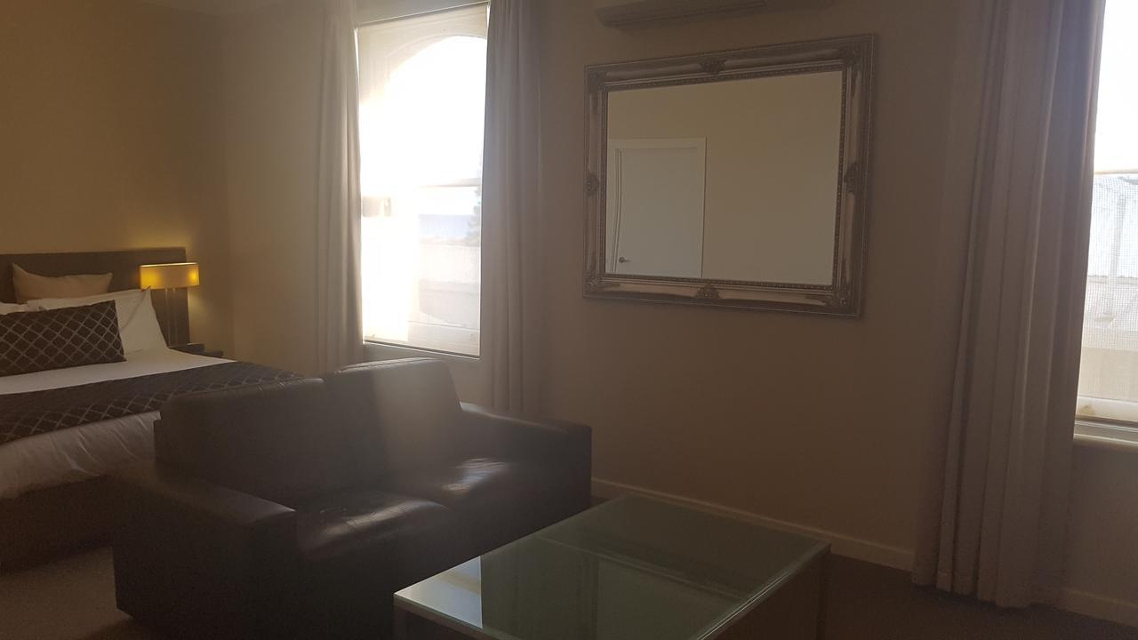 אדלייד Largs Pier Hotel מראה חיצוני תמונה