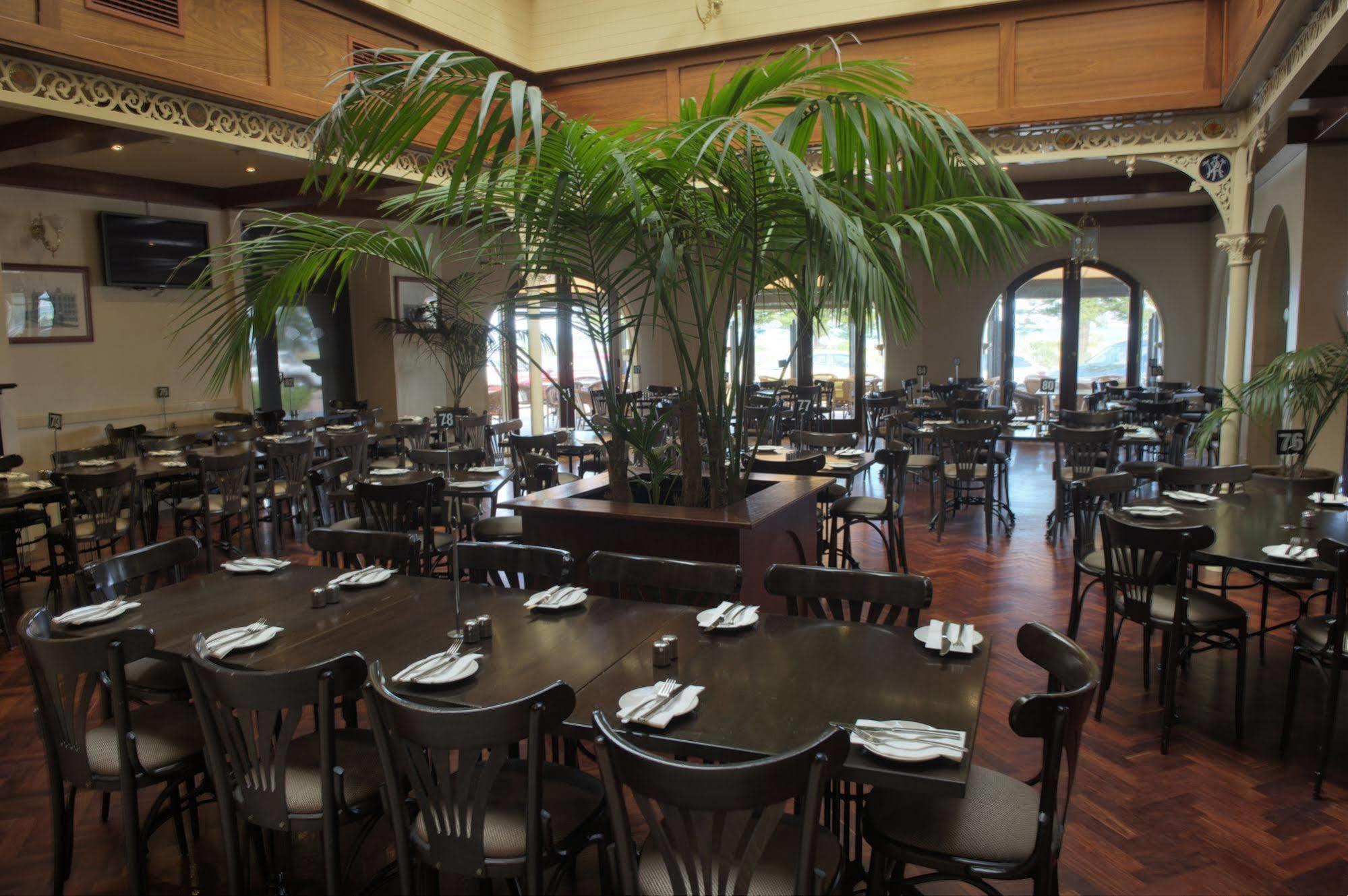 אדלייד Largs Pier Hotel מראה חיצוני תמונה