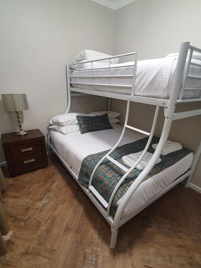 אדלייד Largs Pier Hotel מראה חיצוני תמונה